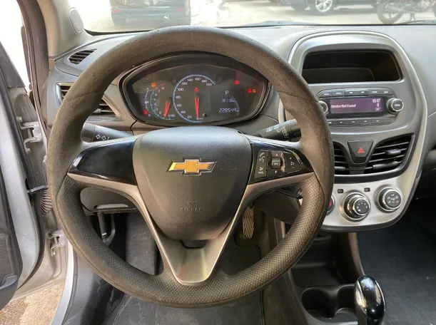 Car image 16
