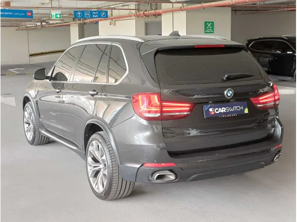 Car image 7