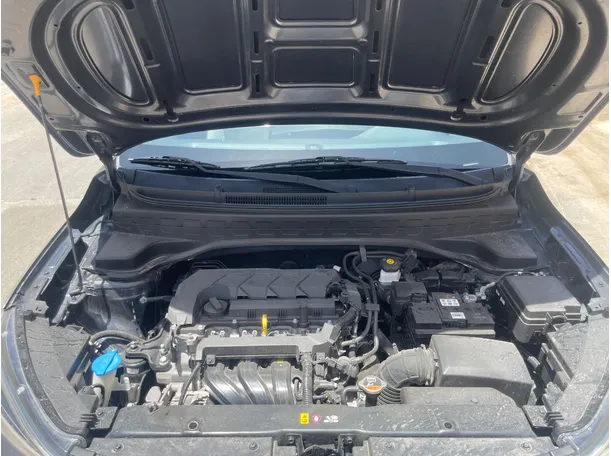Car image 25