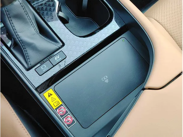 Car image 31
