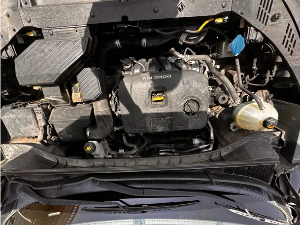 Car image 27