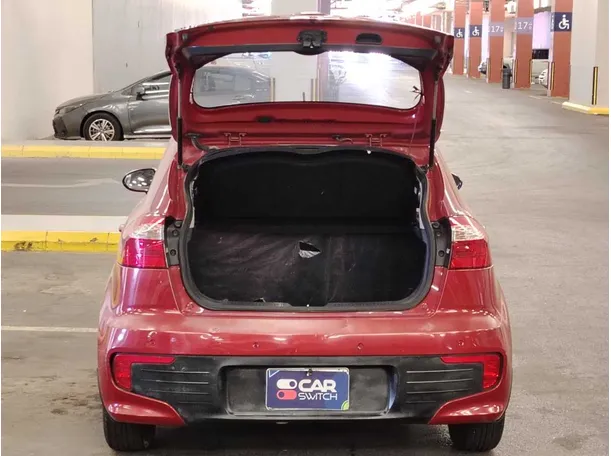 Car image 23