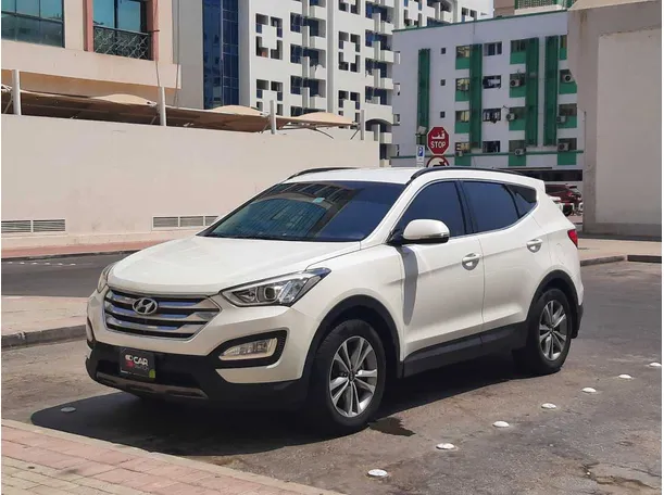 2016 Hyundai Santa Fe in Dubai