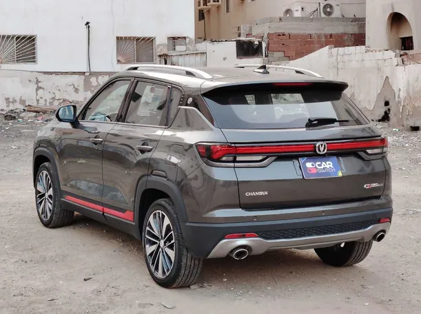 Car image 7