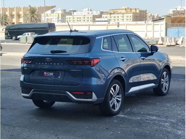 Car image 5