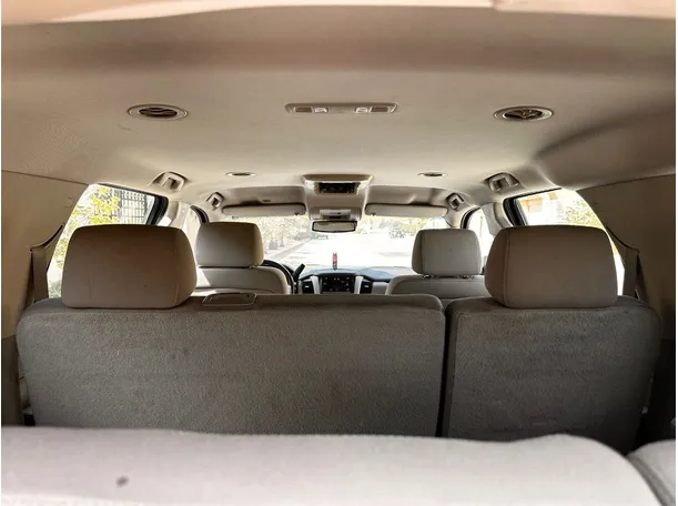 Car image 24