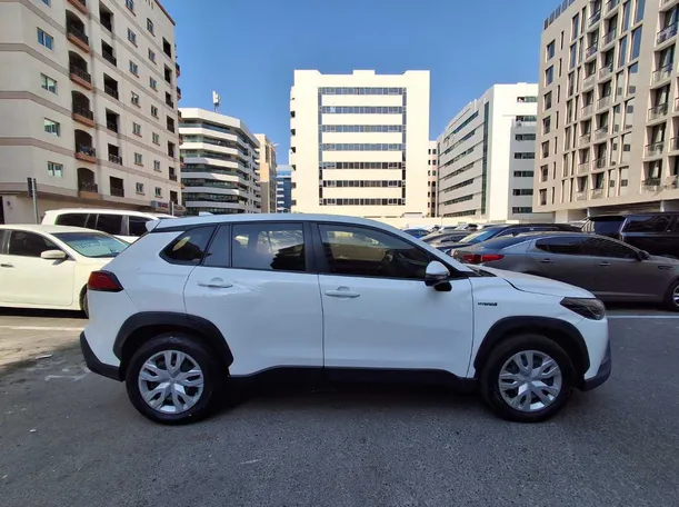 Car image 8
