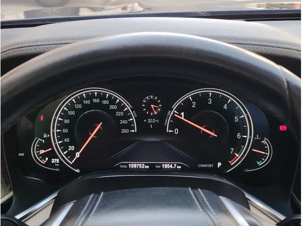 Car image 37