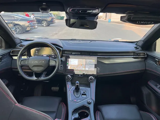 Car image 17