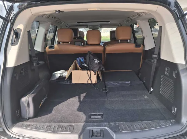 Car image 21