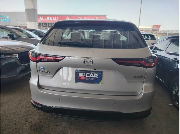 Car image 6