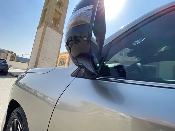 Car image 22