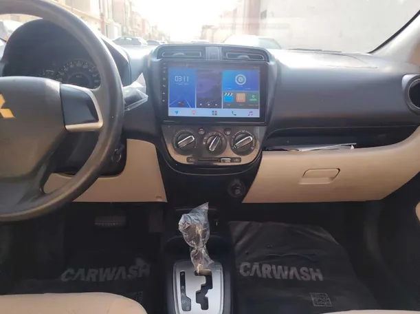 Car image 19