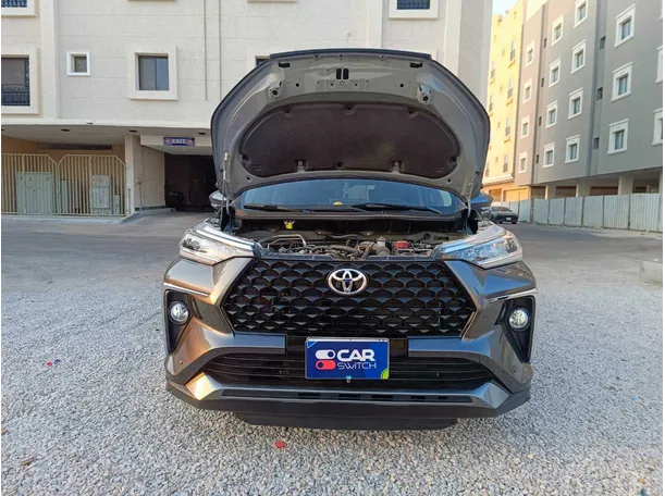 Car image 33