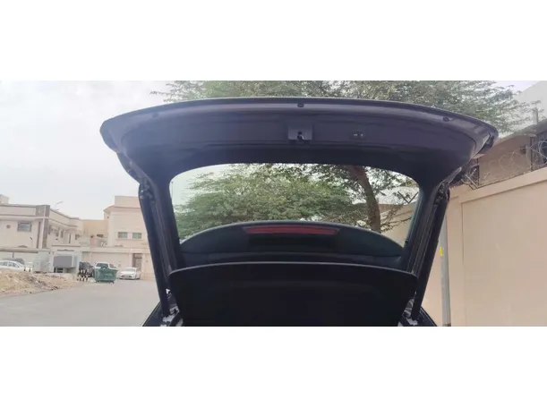 Car image 29