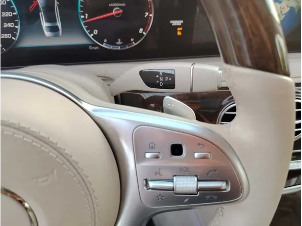 Car image 38