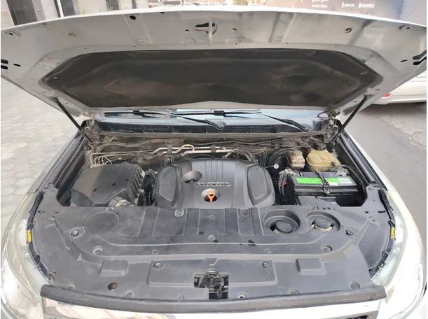 Car image 35
