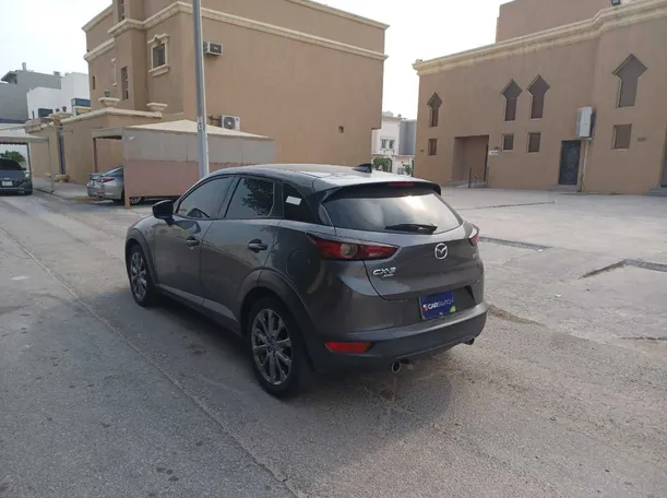 Car image 7