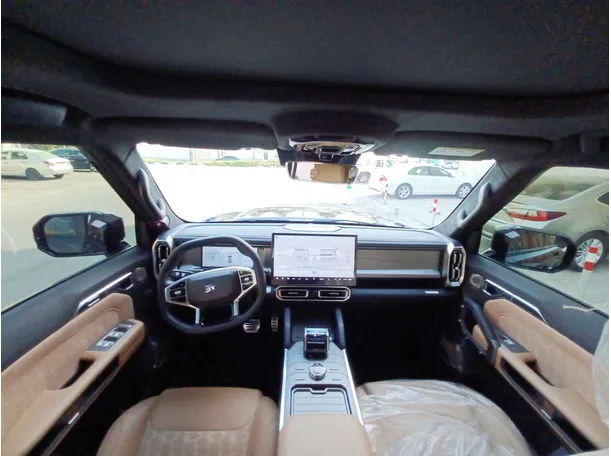 Car image 13