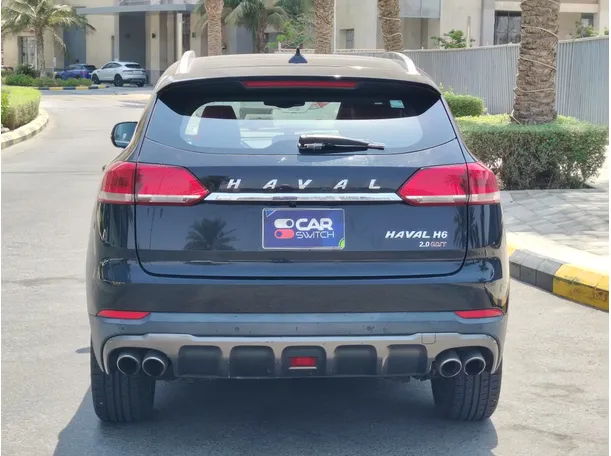 Car image 6