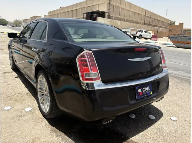 Car image 7