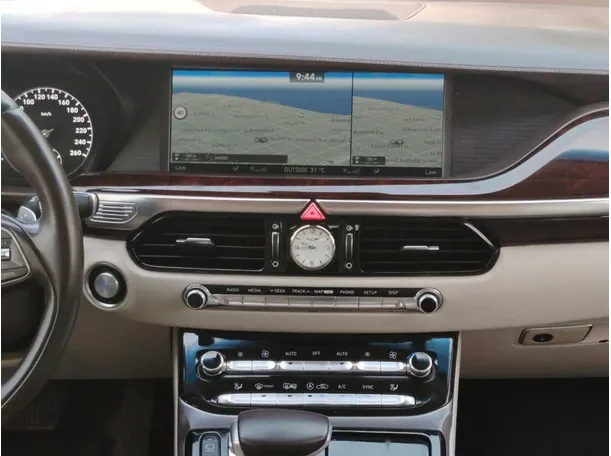 Car image 23
