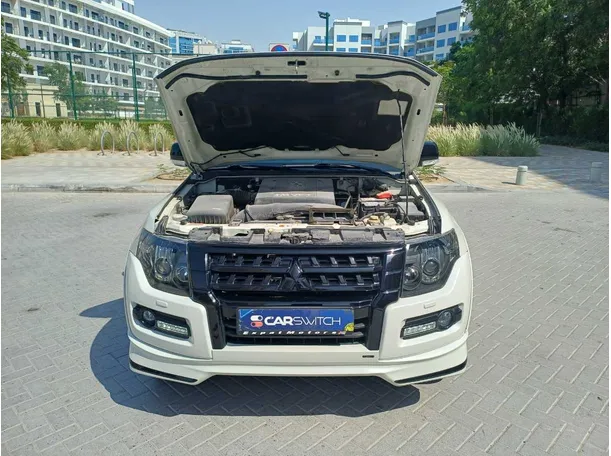 Car image 28