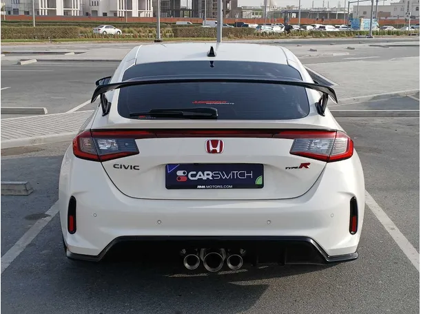 Car image 6