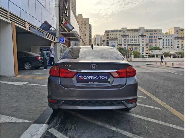 Car image 6