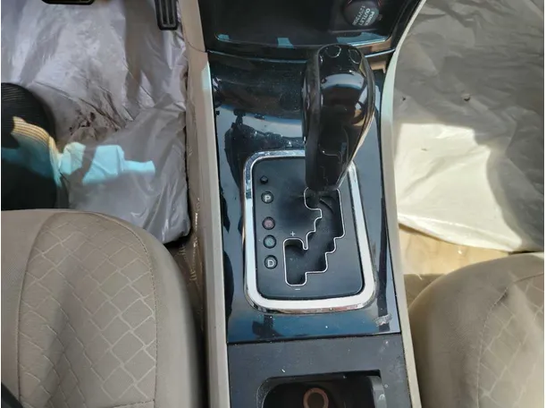 Car image 23