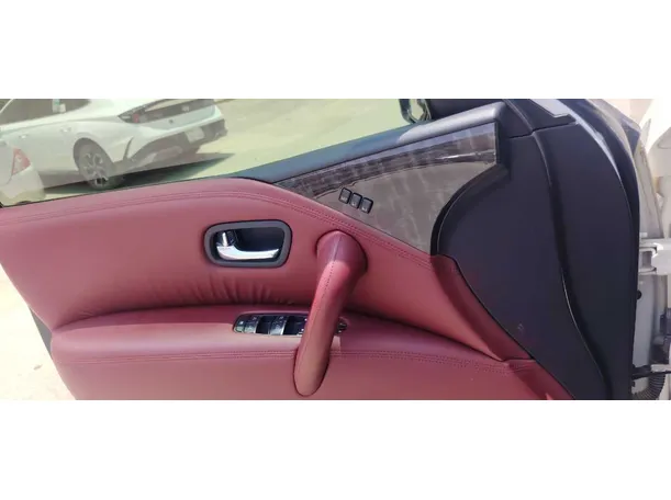 Car image 28