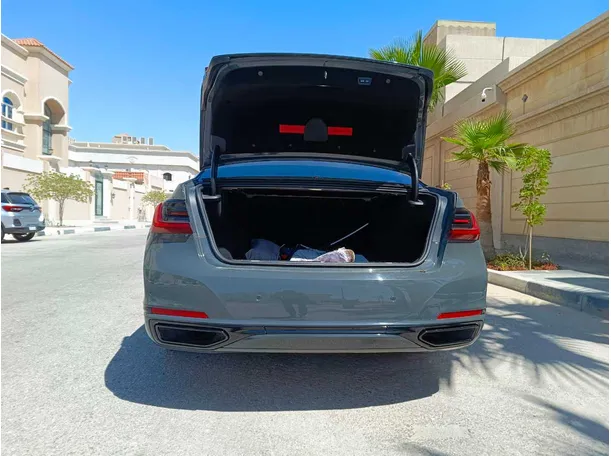 Car image 32