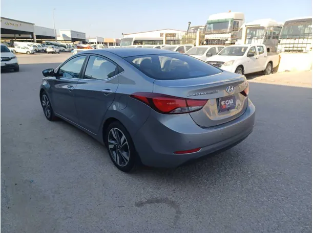 Car image 7