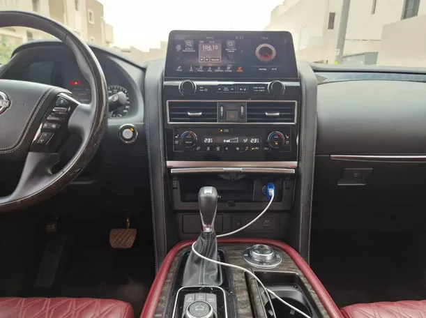 Car image 17