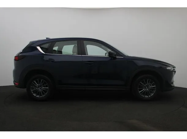 Car image 13