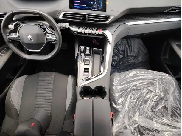 Car image 22