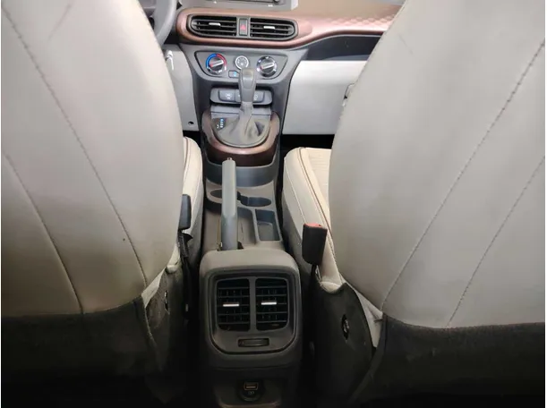 Car image 24