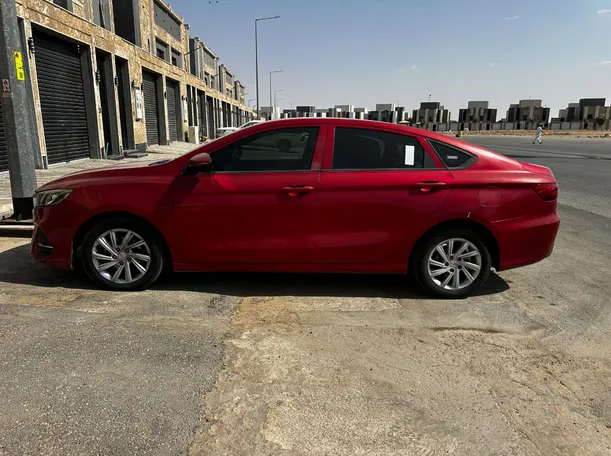 Car image 8