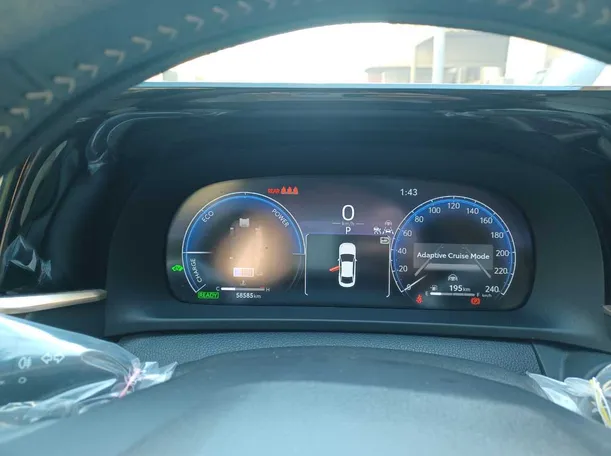 Car image 16