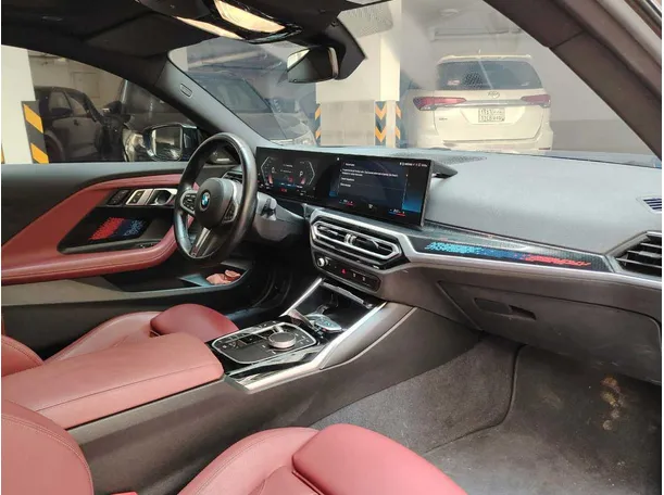 Car image 19