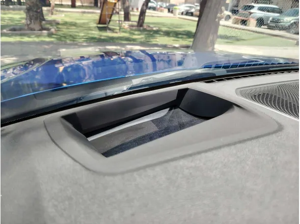 Car image 42