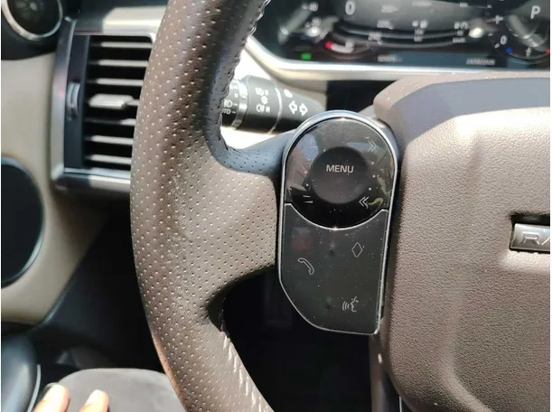 Car image 37