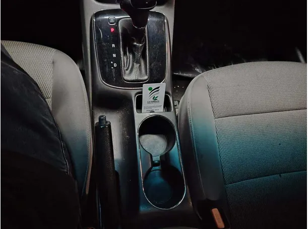 Car image 27
