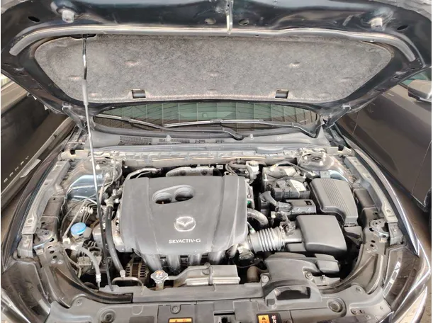 Car image 30