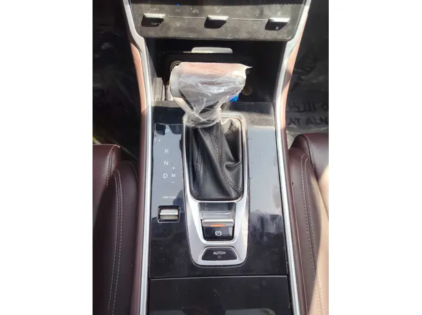 Car image 21