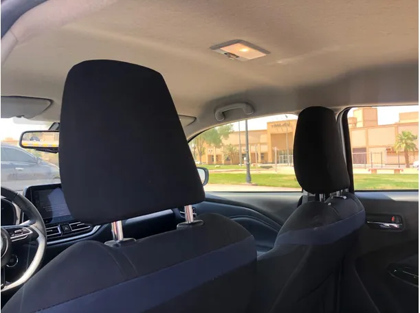 Car image 13