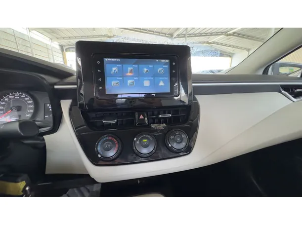 Car image 11