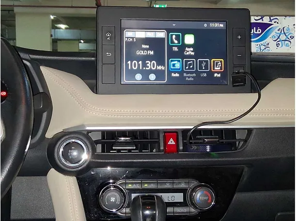 Car image 16