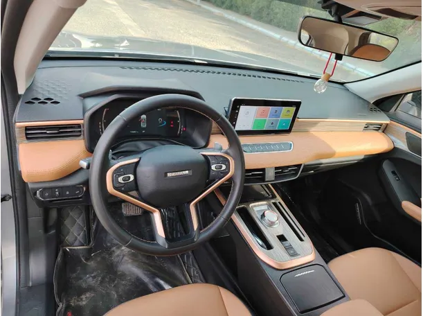 Car image 13