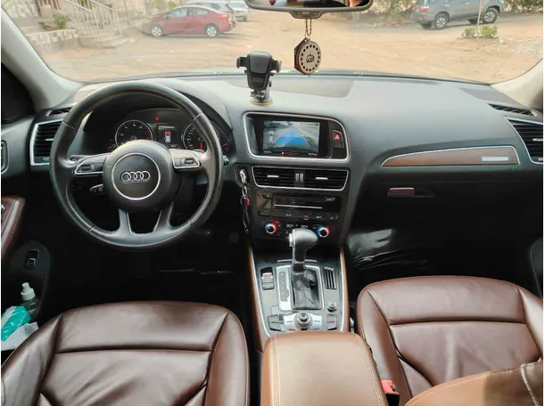 Car image 21